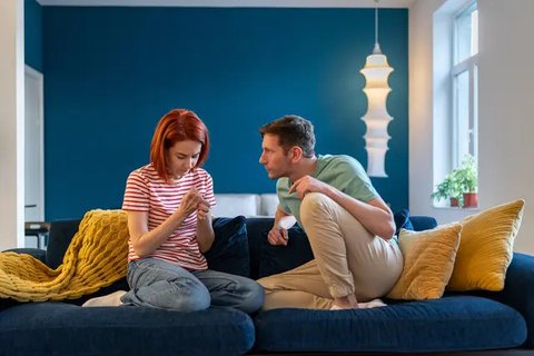 Ilustrasi love bomber yang berhasil memanipulasi korban | copyright freepik