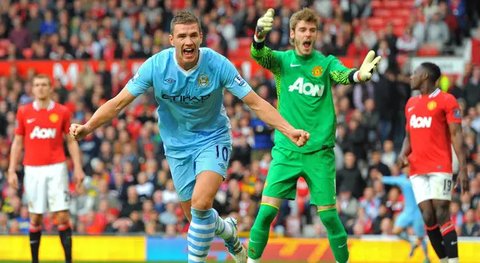 Manchester United vs Manchester City. (Bola.com/Dody Iryawan)