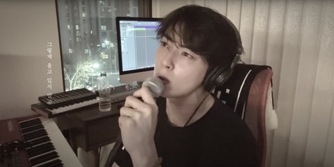 Cha Eun Woo Bagikan Video Cover Lagu 'After A Long Time' untuk Rayakan Ulang Tahun Moonbin ASTRO