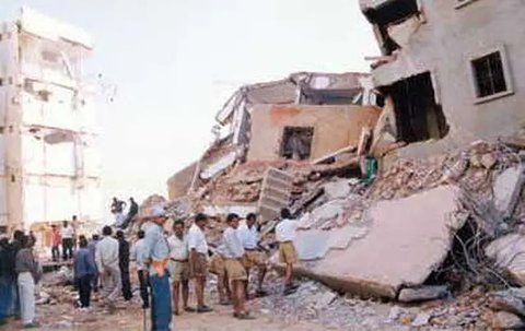 Gempa Bumi Gujarat 2001 (Foto: Wikipedia)