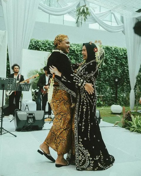 Salma Salsabil dan Dimansyah Laitupa Resmi Menikah (foto: Instagram.com/ranforyourlife)