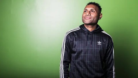 Titus Bonai kini menjadi tulang punggung Persipura Jayapura. (Bola.com/Aditya Wany)