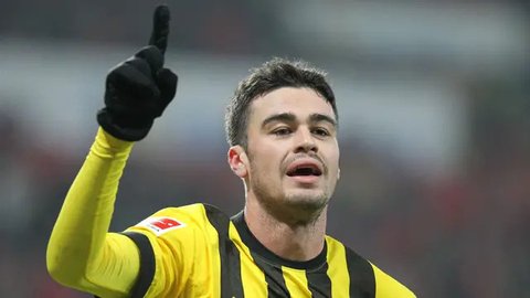 Gol Wolverhampton dicetak oleh Matheus Cunha dan Jorgen Strand Larsen. Sementara gol Chelsea dipersembahkan Nicolas Jackson, Cole Palmer, Noni Madueke, dan Joao Felix. (Nick Potts/PA via AP)