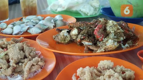 Minyak zaitun bermanfaat untuk kesehatan jantung dan pencernaan Namun, mengonsumsinya dengan diminum langsung dalam jumlah besar tidak diperlukan (Foto: Aditya Eka Prawira/Liputan6.com)