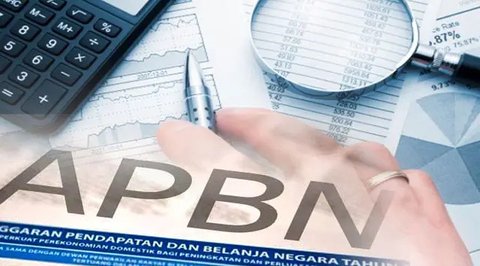 Dalam acara BRI Microfinance Outlook 2025, Menteri Keuangan Sri Mulyani Indrawati menjelaskan alasan penambahan anggaran Makan Bergizi Gratis (MBG).
