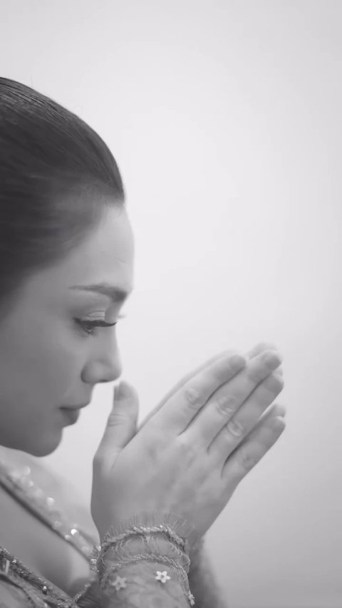 Potret Cantik Celine Evangelista Mendapat Gelar Bangsawan dari Keraton Surakarta, Namanya Berubah Jadi Begini