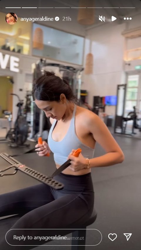 Potret Anya Geraldine Nge-Gym, Body Semakin Jadi dan Ototnya Bikin Gagal Fokus