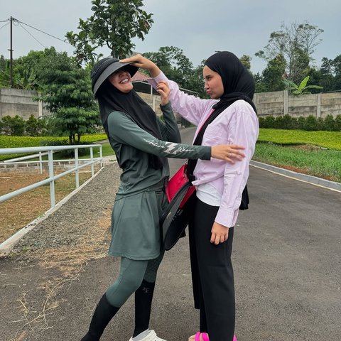 Potret Akurnya Zaskia dan Shireen Sungkar yang Selalu Kompak, Sampai Disebut Netizen Sibling Goals