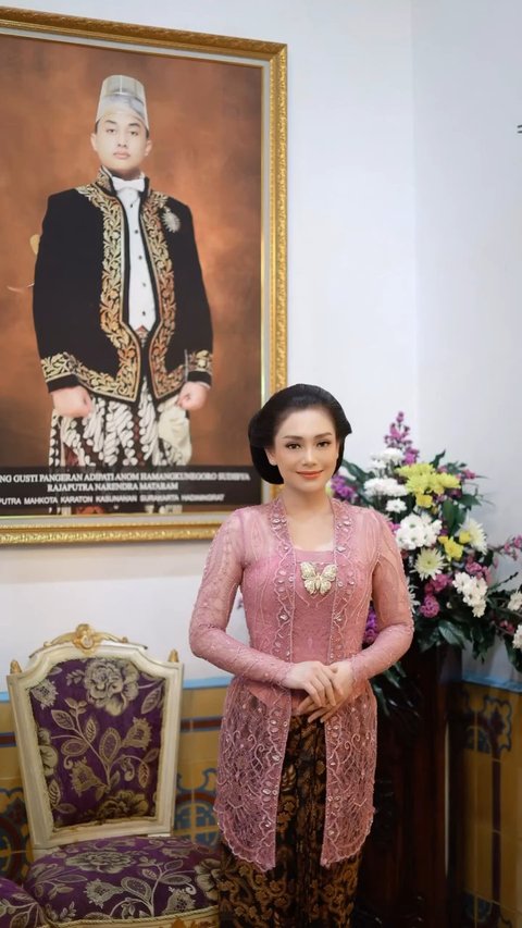 Potret Cantik Celine Evangelista Mendapat Gelar Bangsawan dari Keraton Surakarta, Namanya Berubah Jadi Begini