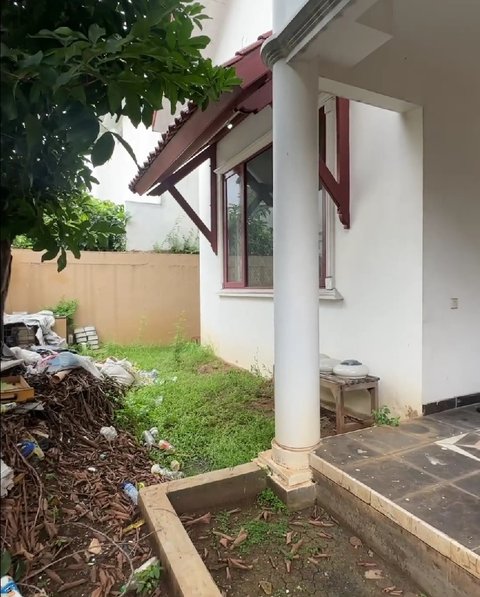 Potret Rumah Baru Rian D'Masiv Berkonsep Minimalis dan Miliki Sentuhan Kayu, Siap Direnovasi
