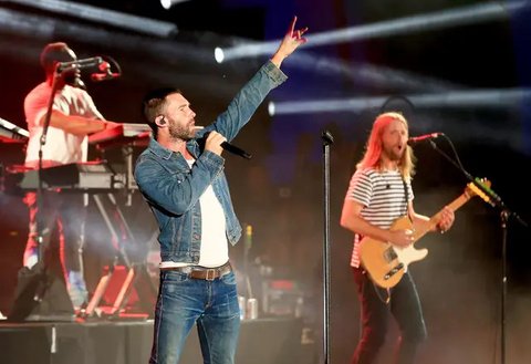 Maroon 5 adalah grup band pop rock asal Amerika Serikat