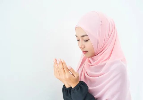 tips sahur agar tidak lapar saat puasa Ilustrasi dibuat AI