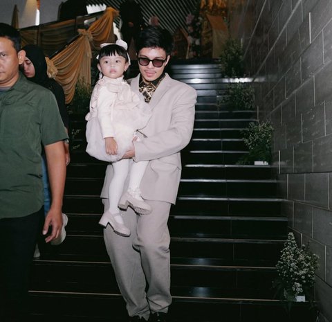 7 Potret Atta dan Aurel di Pernikahan Frans Faisal, Doa Spesial untuk Pengantin Jadi Sorotan