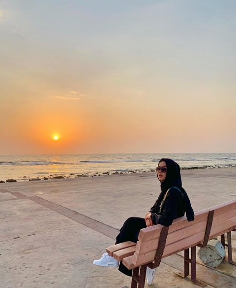 7 Potret Perjalanan Hijrah Selfi Nafilah, Dulu Pedangdut Berpenampilan Modis hingga Mantap Berhijab