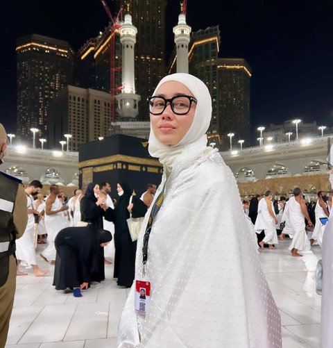 7 Potret Perjalanan Hijrah Selfi Nafilah, Dulu Pedangdut Berpenampilan Modis hingga Mantap Berhijab