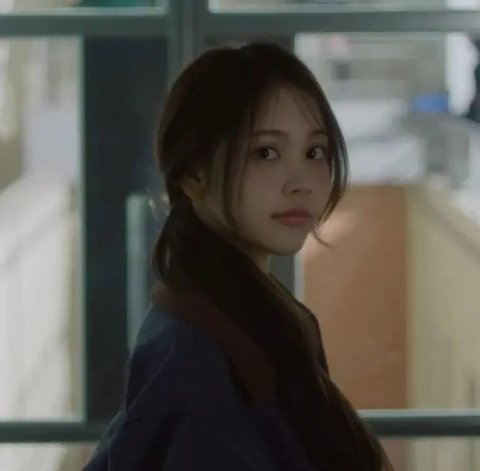 Tanggal debut girl grup Hearts2Heats dari SM Entertaiment pun tampak sudah dekat. Hal ini diperkuat dengan trailer perdana yang memperkenalkan nama dan wajah kedelapan anggotanya di YouTube SMTOWN pada Minggu (2/2/2025). [Dok. YouTube SM Entertainment]
