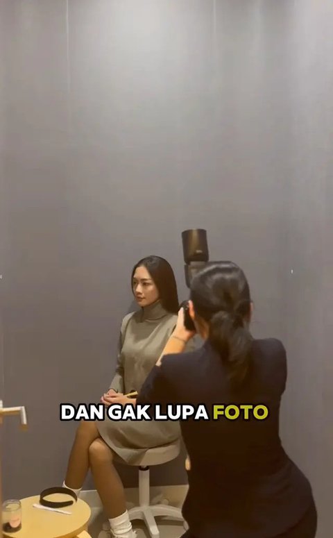 Potret Ririn Dwi dan Jonathan Frizzy ke Korea Operasi Kecantikan (Sumber: Instagram/ririndwiariyanti)