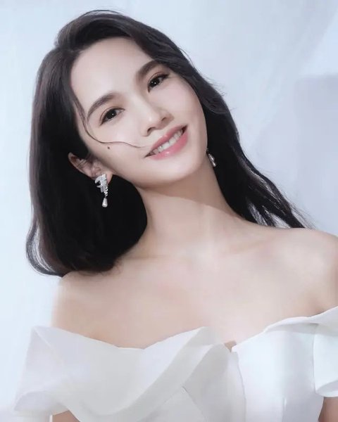 Potret Lawas Barbie Hsu dan Rainie Yang, Karakter Sahabat Shan Cai di Serial Meteor Garden Sama-Sama Cantik Natural hingga Awet Muda