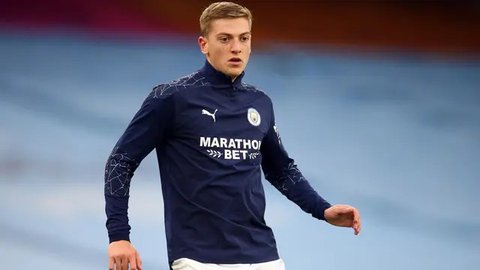 Ruben Amorim menjadi pelatih The Red Devils kedua yang memenangkan derby Manchester Liga Inggris dalam jabatan pertamanya. Catatan pertama dipegang mantan manajer legendaris klub Sir Alex Fer