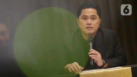 Di tengah kesibukan pameran INACRAFT 2025, ada satu tempat yang wajib dikunjungi, yaitu booth Rumah BUMN. Di sini, pengunjung bisa menyaksikan langsung produk kreatif unggulan dari UMKM Indon