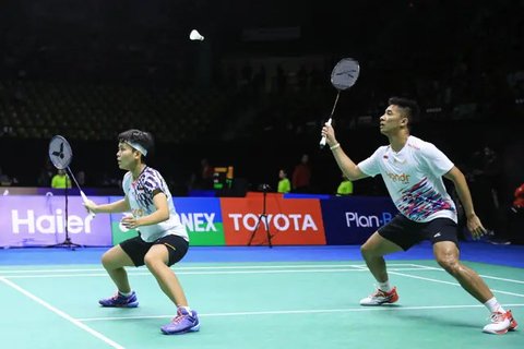 Ganda putra Indonesia Muhammad Shohibul Fikri/Daniel Marthin melangkah ke final Thailand Masters 2025 setelah mengalahkan pasangan tuan rumah Dechapol Puavaranukroh/Kittinup