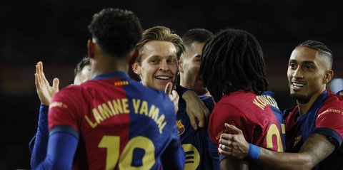 Tolak Liverpool dan MU, Frenkie De Jong Bakal Bertahan di Barcelona?
