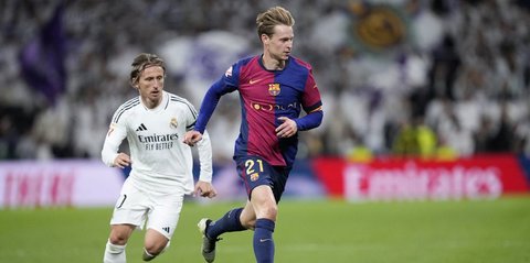 Tolak Liverpool dan MU, Frenkie De Jong Bakal Bertahan di Barcelona?