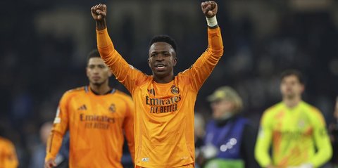 Kesia-siaan Fans Man City Bikin Spanduk Ejekan untuk Vinicius yang tak Bisa Bahasa Inggris