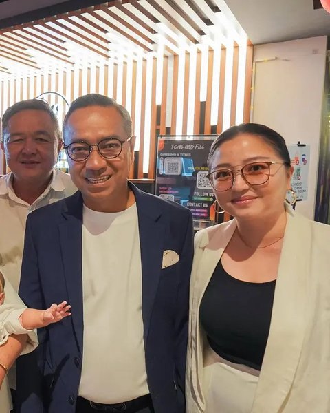 Potret Gritte Agatha Gelar Penyerahan Anak ke Gereja (Sumber: Instagram/gritteagathaa)