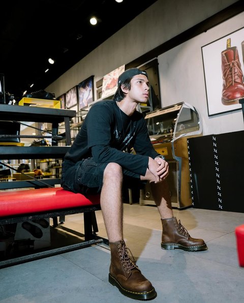 Potret Ganteng Arya Mohan, Pemain Sinetron 'ASMARA GEN Z' yang Kini Jadi Idola Baru