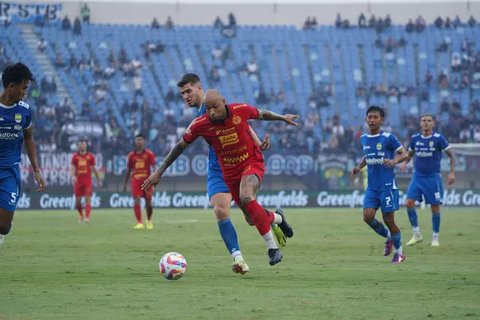 Link siaran langsung super big match BRI Liga 1: Persija Jakarta vs Persib Bandung di Vidio. Dukung tim jagoan kalian dan saksikan langsung laga super big match pekan ini dari BRI Liga 1 hany