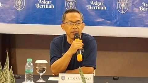 Momen PSIM bertanding di Stadion Kaharudin Nasution, Pekanbaru, Riau, Minggu (26/1/2025) sore WIB. Armada Erwan Hendarwanto itu menang dengan skor tipis 1-0 atas PSPS Pekanbaru. (Dokumentasi