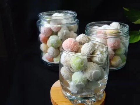 Sepiring kue putri salju. (Liputan6.com/IG/yummy.idn)