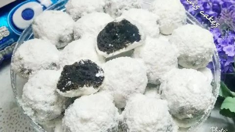 Sepiring kue putri salju. (Liputan6.com/IG/yummy.idn)