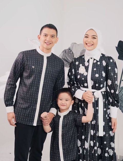 Inspirasi Model Baju Lebaran Couple Ala Citra Kirana, Bikin Keluarga Makin Kompak