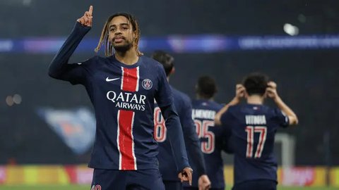 Tujuh gol PSG dicetak oleh pemain berbeda. Bradley Barcola membuka keunggulan lewat golnya di menit ke-20. (Thibaud MORITZ/AFP)