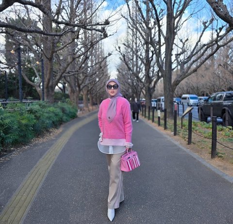 Potret Outfit Syahrini di Tokyo yang Mewah, Fashionable dan Berkelas