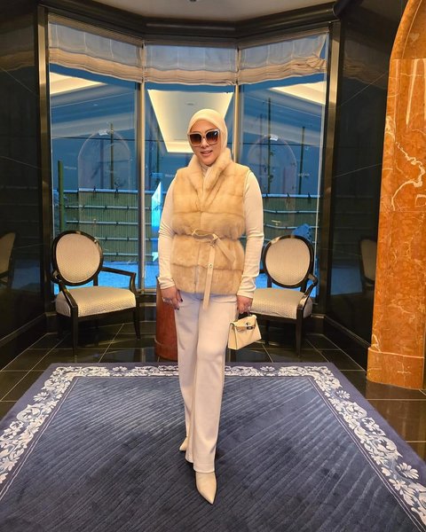 Potret Outfit Syahrini di Tokyo yang Mewah, Fashionable dan Berkelas