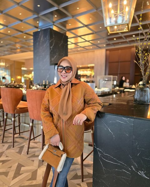 Potret Outfit Syahrini di Tokyo yang Mewah, Fashionable dan Berkelas