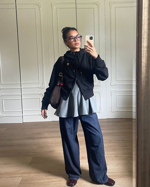 Potret Eva Celia Mix and Match Penampilan Ini Curi Perhatian