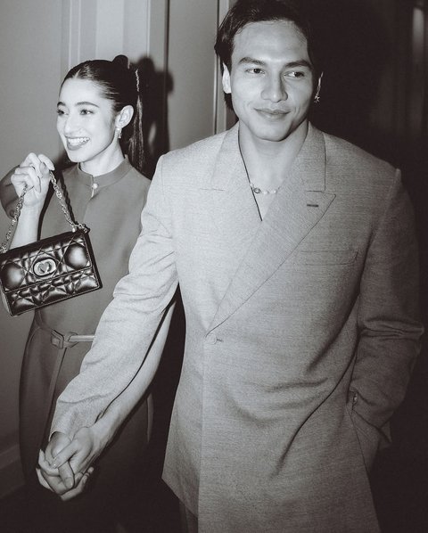 Penampilan Ameera Khan Bikin Salah Fokus saat Digandeng Jefri Nichol, Pacaran Romantis di Malaysia