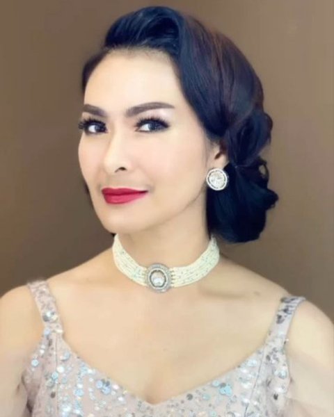 Inilah Segudang Penghargaan Diva Dangdut Iis Dahlia, Tetap Eksis Meski Sudah Lebih Dari 30 Tahun Berkarya!