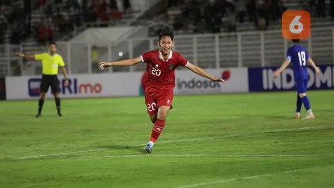 Timnas Indonesia - Ilham Fathoni, Patrick Kluivert, Frengky Missa (Bola.com/Adreanus Titus)
