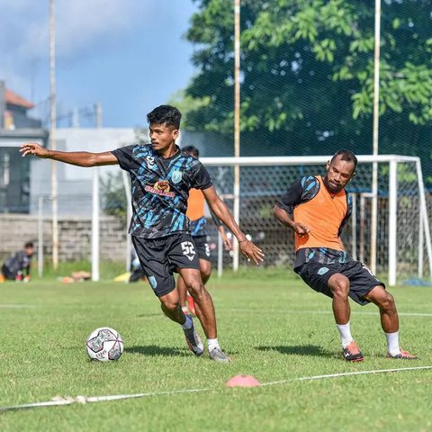Timnas Indonesia - Ilham Fathoni, Patrick Kluivert, Frengky Missa (Bola.com/Adreanus Titus)