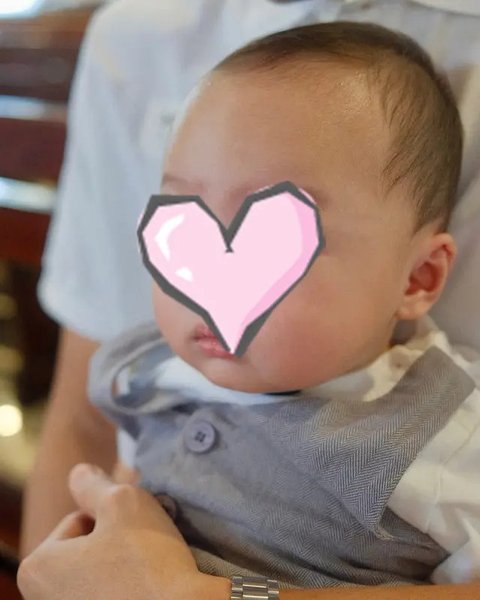 Potret Baby Jayden Anak Jonatan Christie dan Shanju Dibaptis. (Sumber: Instagram/shanju)