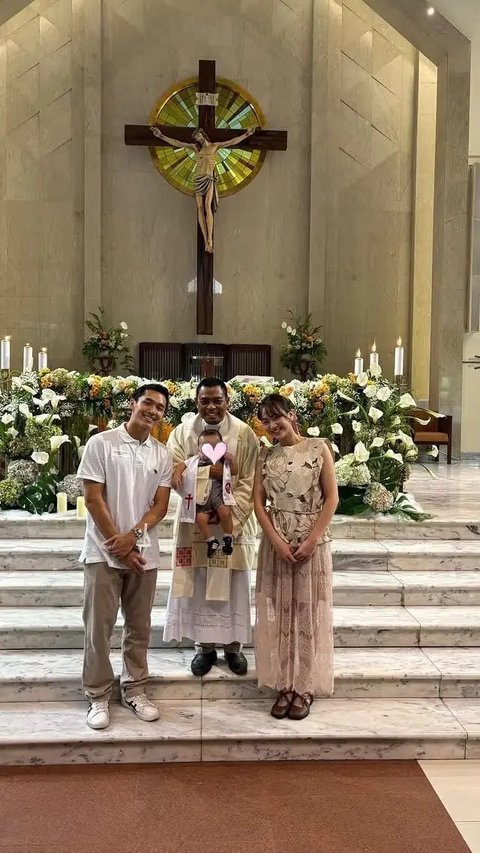 Potret Baby Jayden Anak Jonatan Christie dan Shanju Dibaptis. (Sumber: Instagram/shanju)