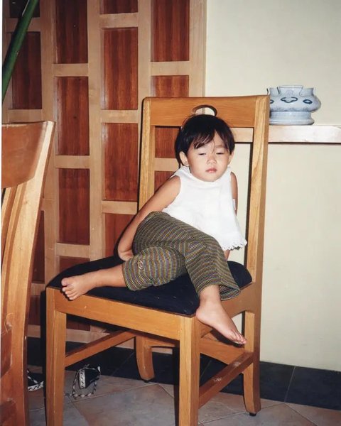 Potret Masa Kecil Dhika Himawan. (Sumber: Instagram/dhikahimawann)