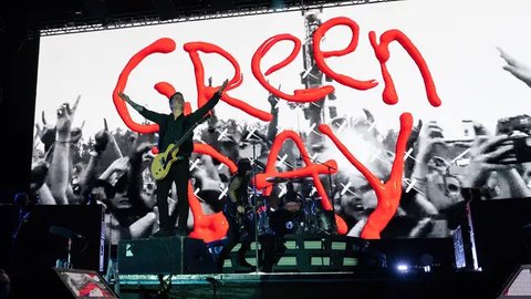 Rage Against the Machine saat tampil di Madison Square Garden di New York City (8/8/2022). Setelah menundanya beberapa kali karena pandemi, Rage Against the Machine akhirnya memulai tur perta