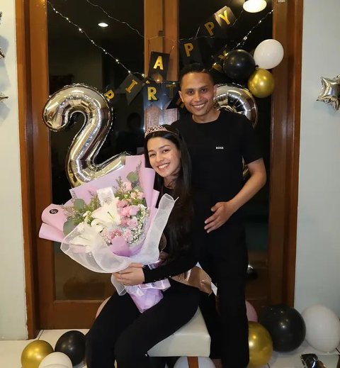 Potret Susan Sameh Rayakan Ultah Perdana Bareng Suami. (Sumber: Instagram/susansameeh)