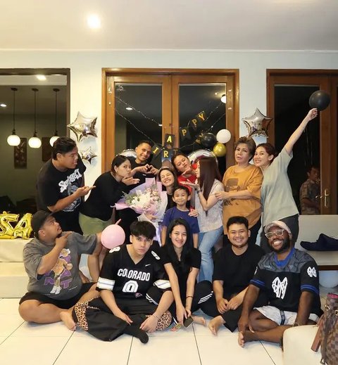 Potret Susan Sameh Rayakan Ultah Perdana Bareng Suami. (Sumber: Instagram/susansameeh)